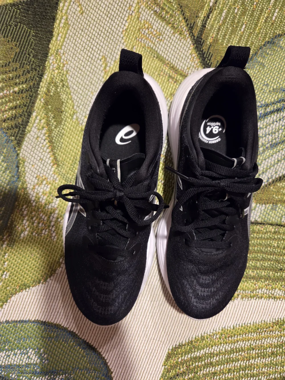 ASICS Women's Cumulus 27 Running Shoe - Black/White - Size 6.5
